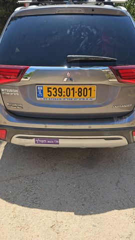 מיצובישי אאוטלנדר