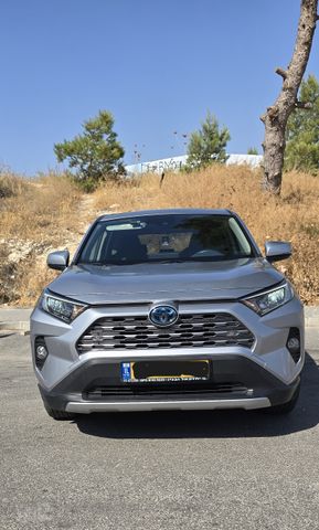 מודעת רכב טויוטה RAV4