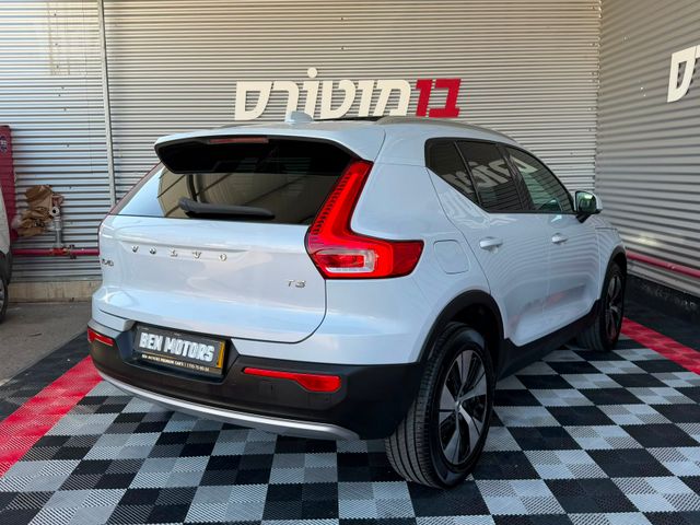 וולוו XC40