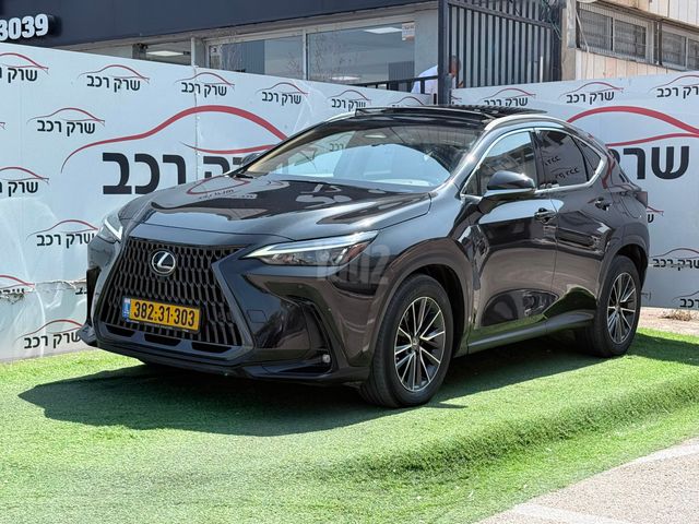 לקסוס NX