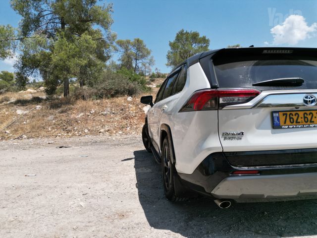 טויוטה RAV4