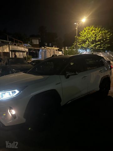 מודעת רכב טויוטה RAV4