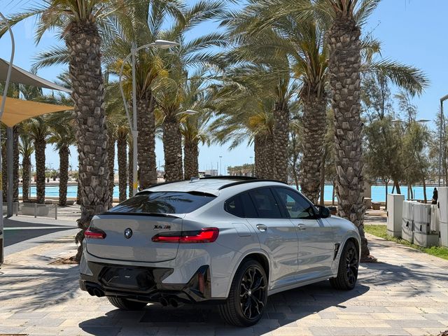 ב מ וו X4 M