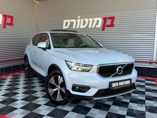 מודעת רכב וולוו XC40