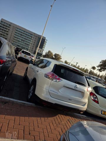 ניסאן אקס טרייל