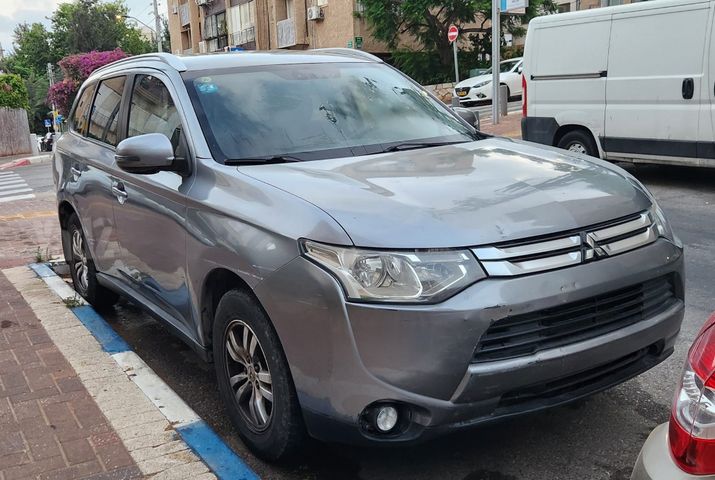 מודעת רכב מיצובישי אאוטלנדר