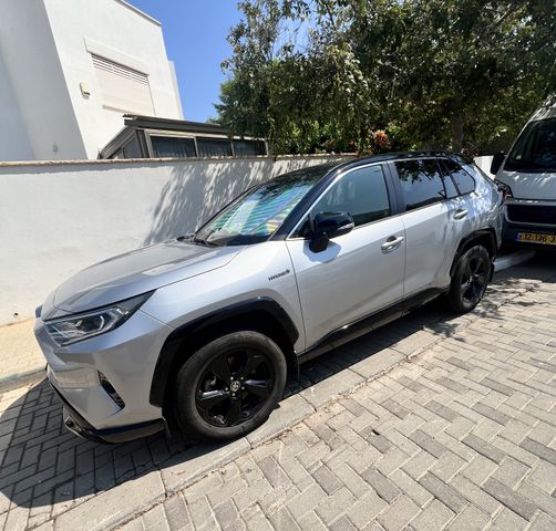 טויוטה RAV4
