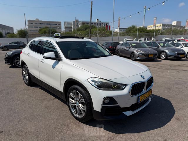 ב מ וו X2