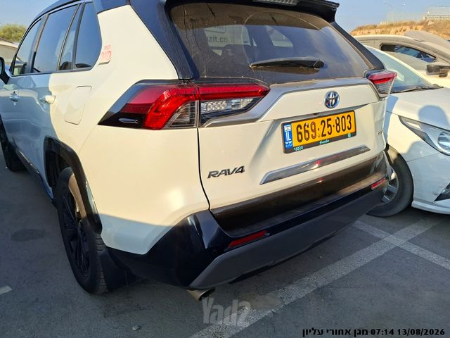 טויוטה RAV4