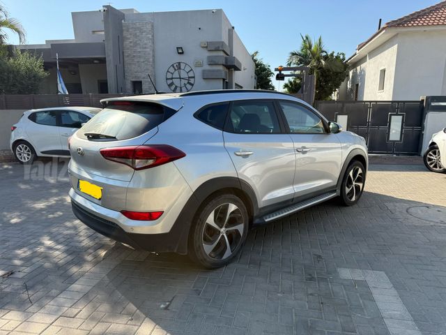 יונדאי טוסון
