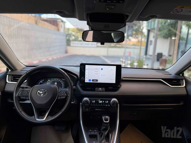 טויוטה RAV4