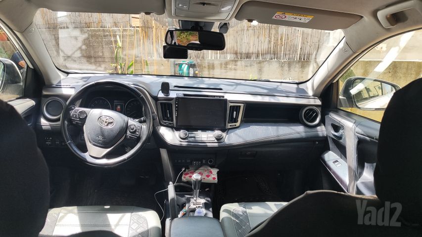 טויוטה RAV4