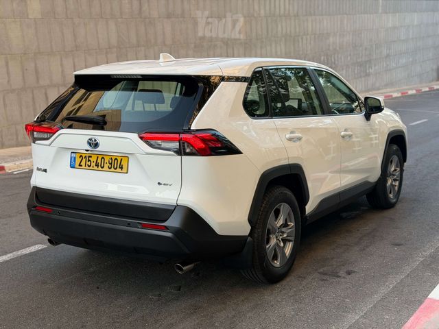 מודעת רכב טויוטה RAV4 2
