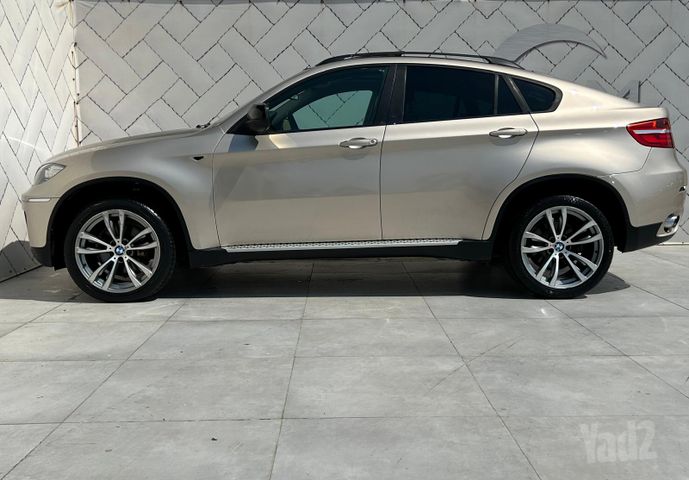 ב מ וו X6