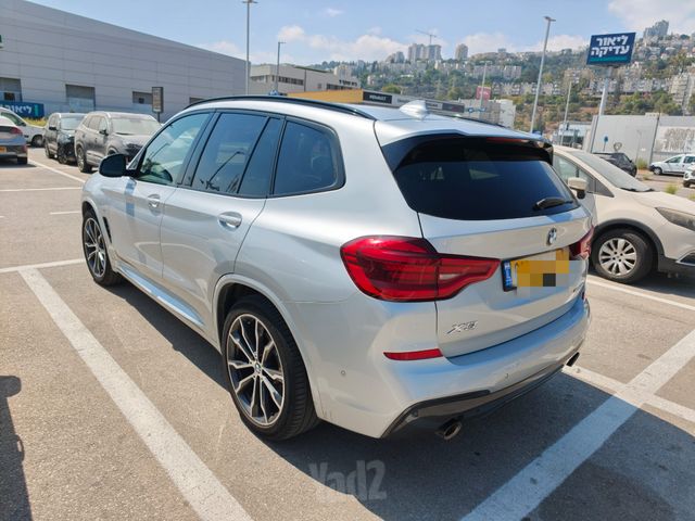 ב מ וו X3