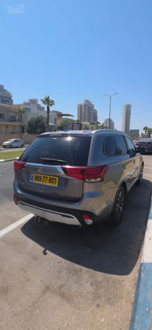מיצובישי אאוטלנדר