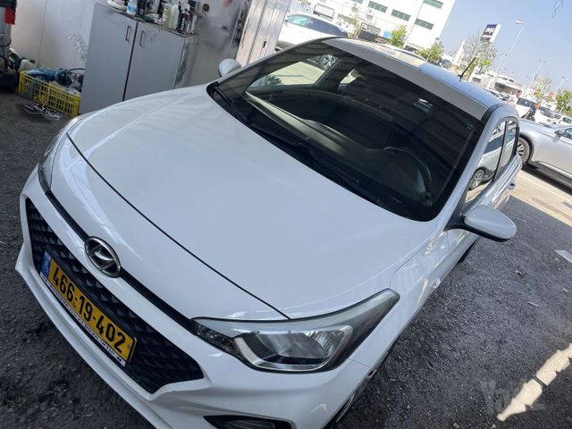 יונדאי i20