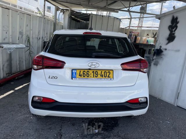 יונדאי i20