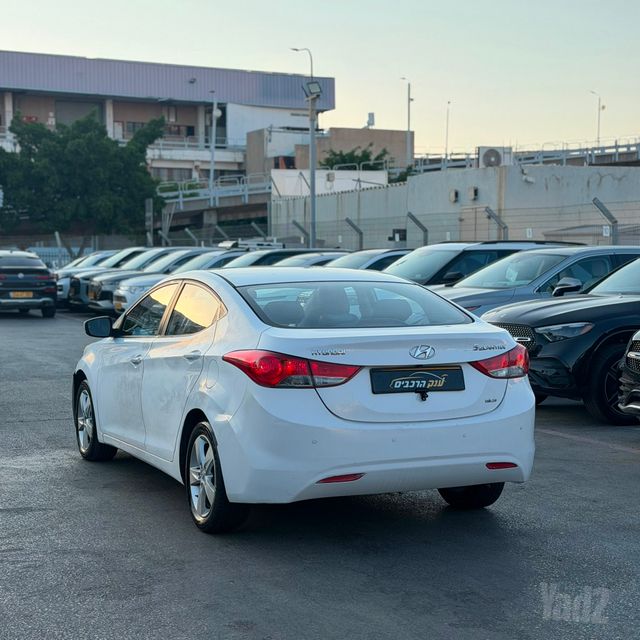 יונדאי I35