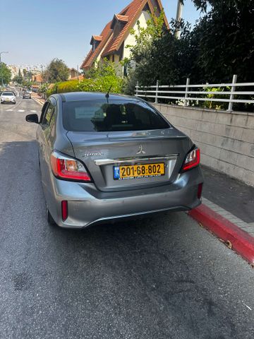 מיצובישי אטראז'