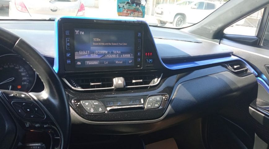 טויוטה C-HR