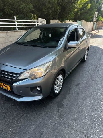 מיצובישי אטראז'