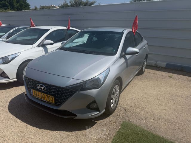 יונדאי אקסנט i25