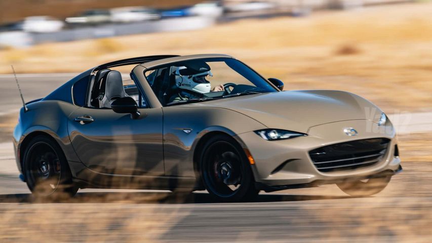 מודעת רכב מאזדה MX-5