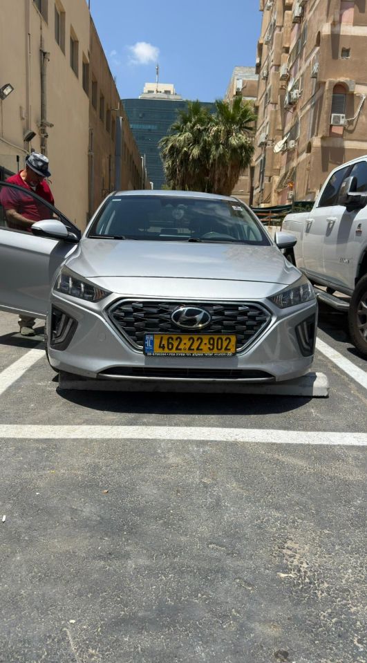 מודעת רכב יונדאי איוניק