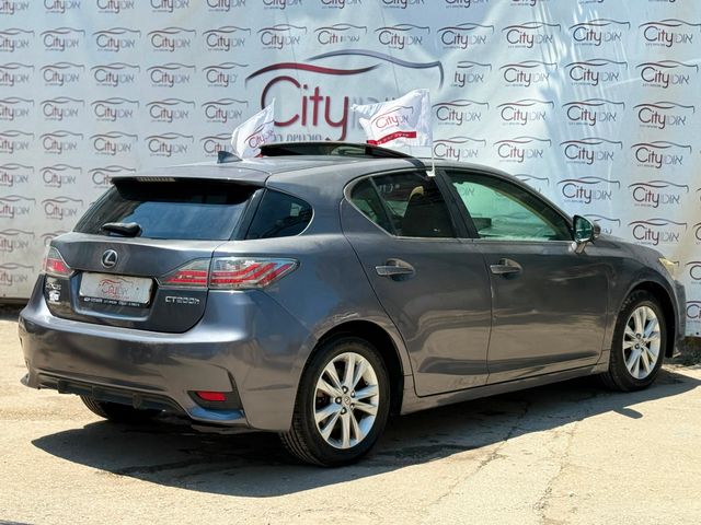 לקסוס CT
