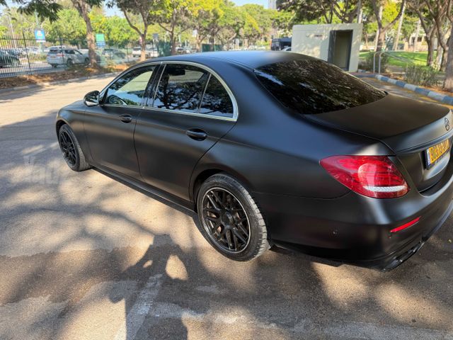 מרצדס-בנץ E-class