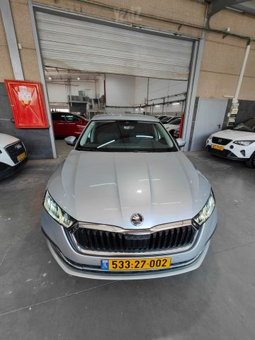 סקודה אוקטביה