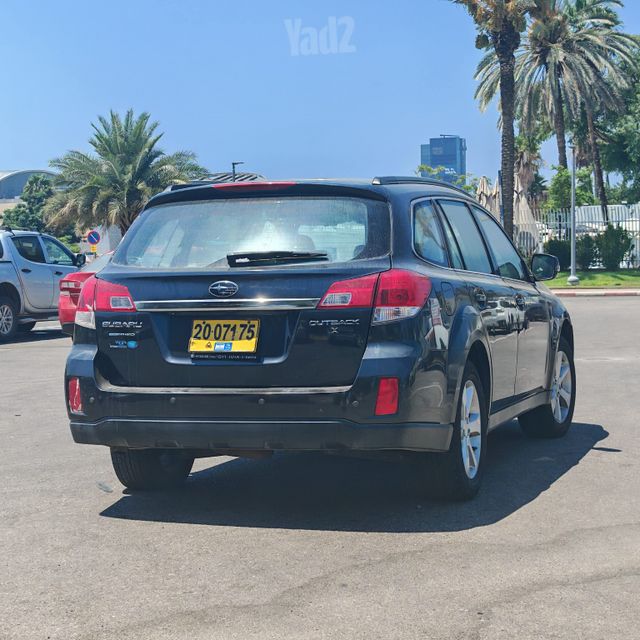 סובארו אאוטבק