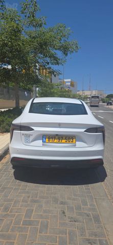 אי.וי איזי Limo