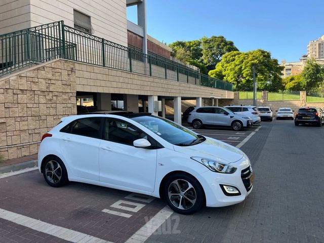 יונדאי i30