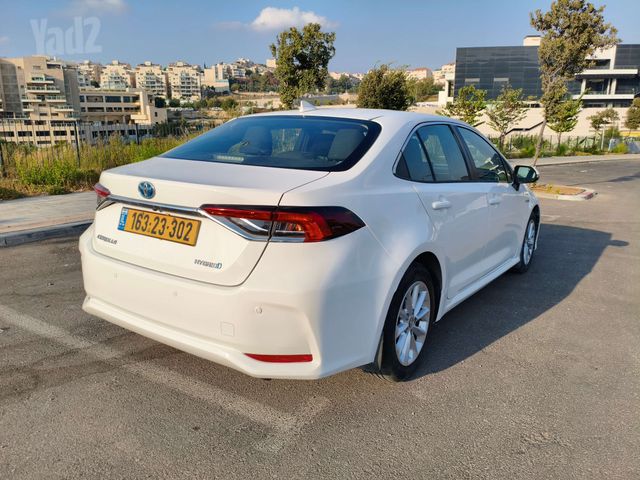 טויוטה קורולה