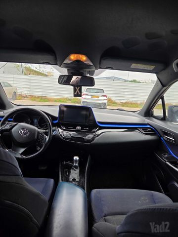 טויוטה C-HR