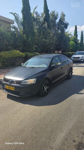 מודעת רכב פולקסווגן ג'טה