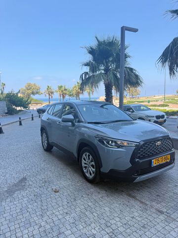 טויוטה קורולה קרוס