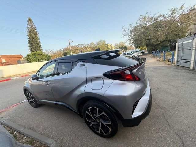 טויוטה C-HR