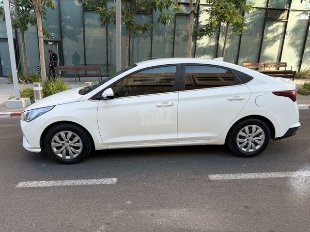 יונדאי אקסנט i25