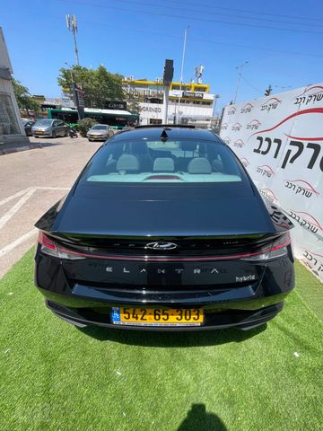 יונדאי אלנטרה