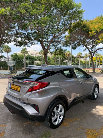 טויוטה C-HR