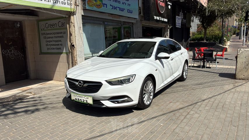 אופל אינסיגניה