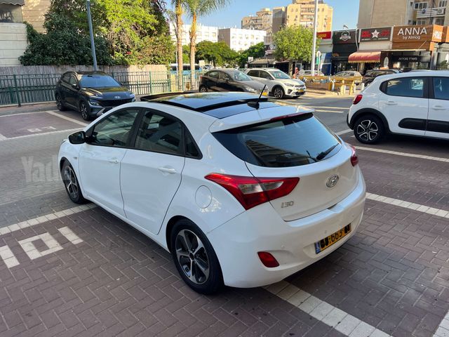 יונדאי i30