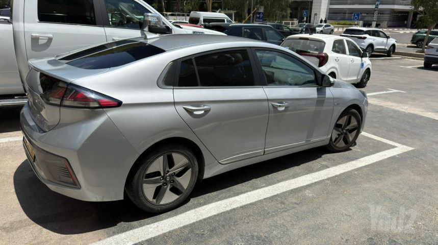 יונדאי איוניק