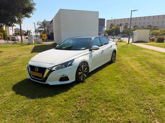 מודעת רכב ניסאן אלטימה