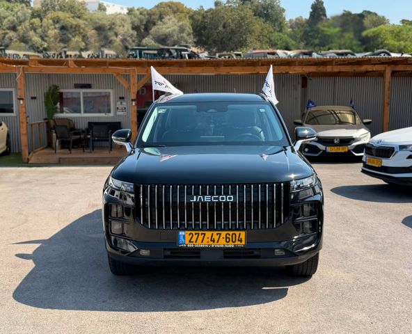 ג'אקו J7