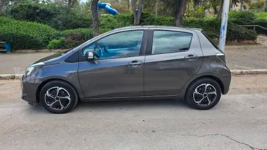 מודעת רכב טויוטה יאריס