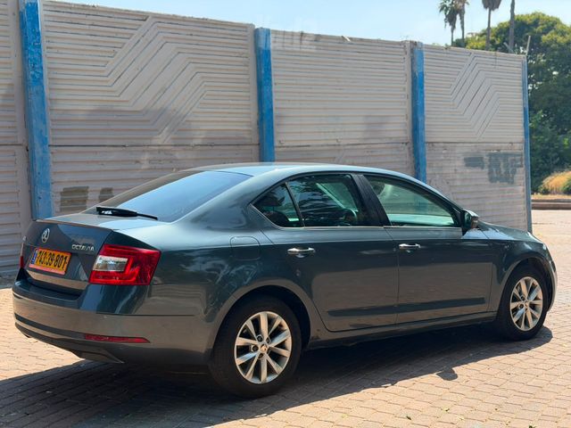 סקודה אוקטביה